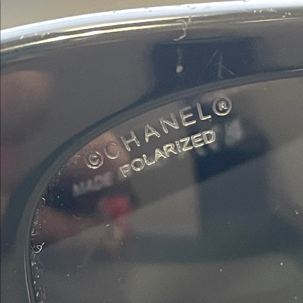 CHANEL Glossy Black Polarized Sunglasses Like New - Picture 4 of 14